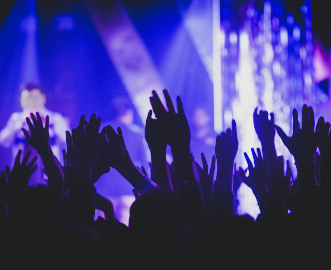 2000 Hours : The Listening Party